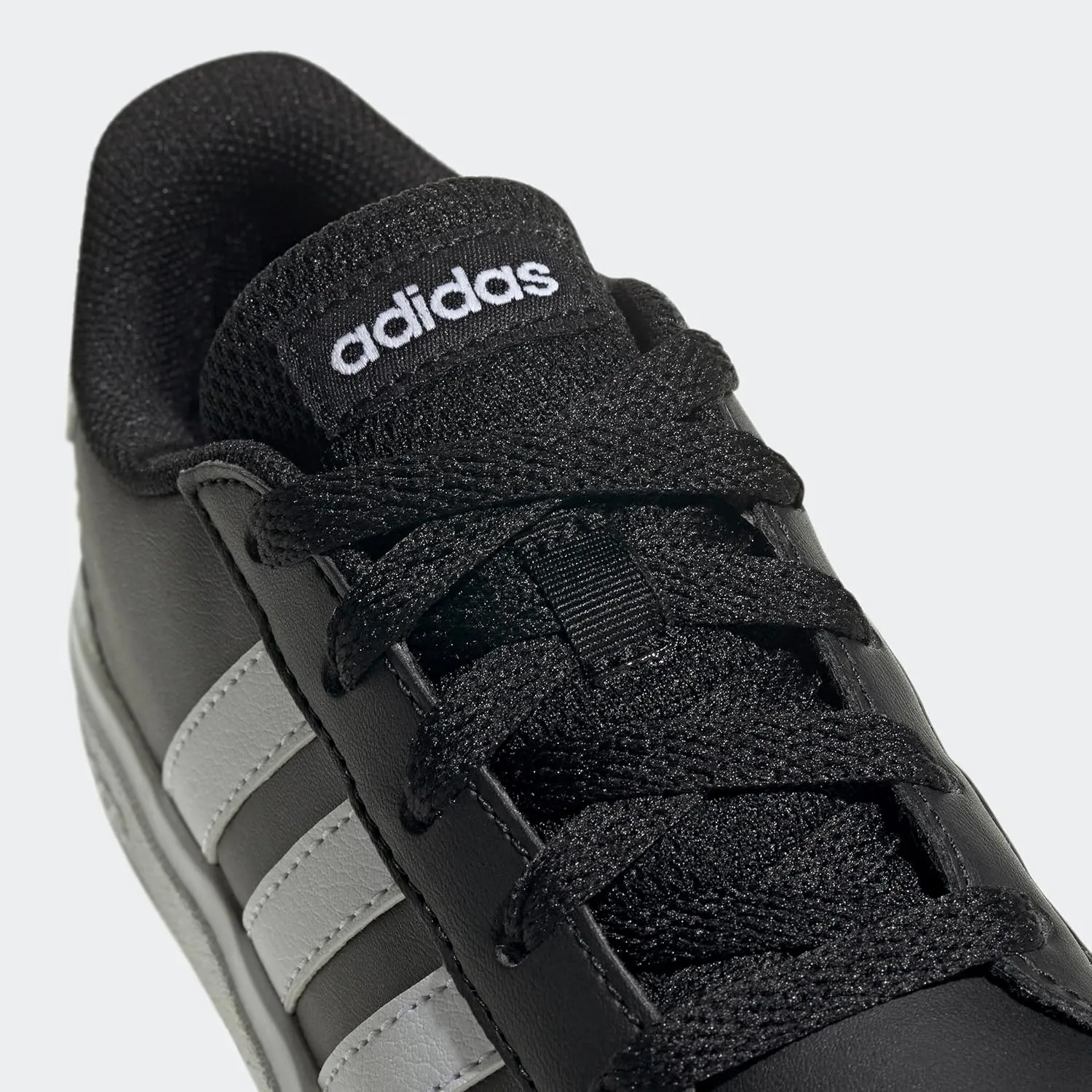 adidas Unisex-Child Grand Court 2.0 Tennis Shoe