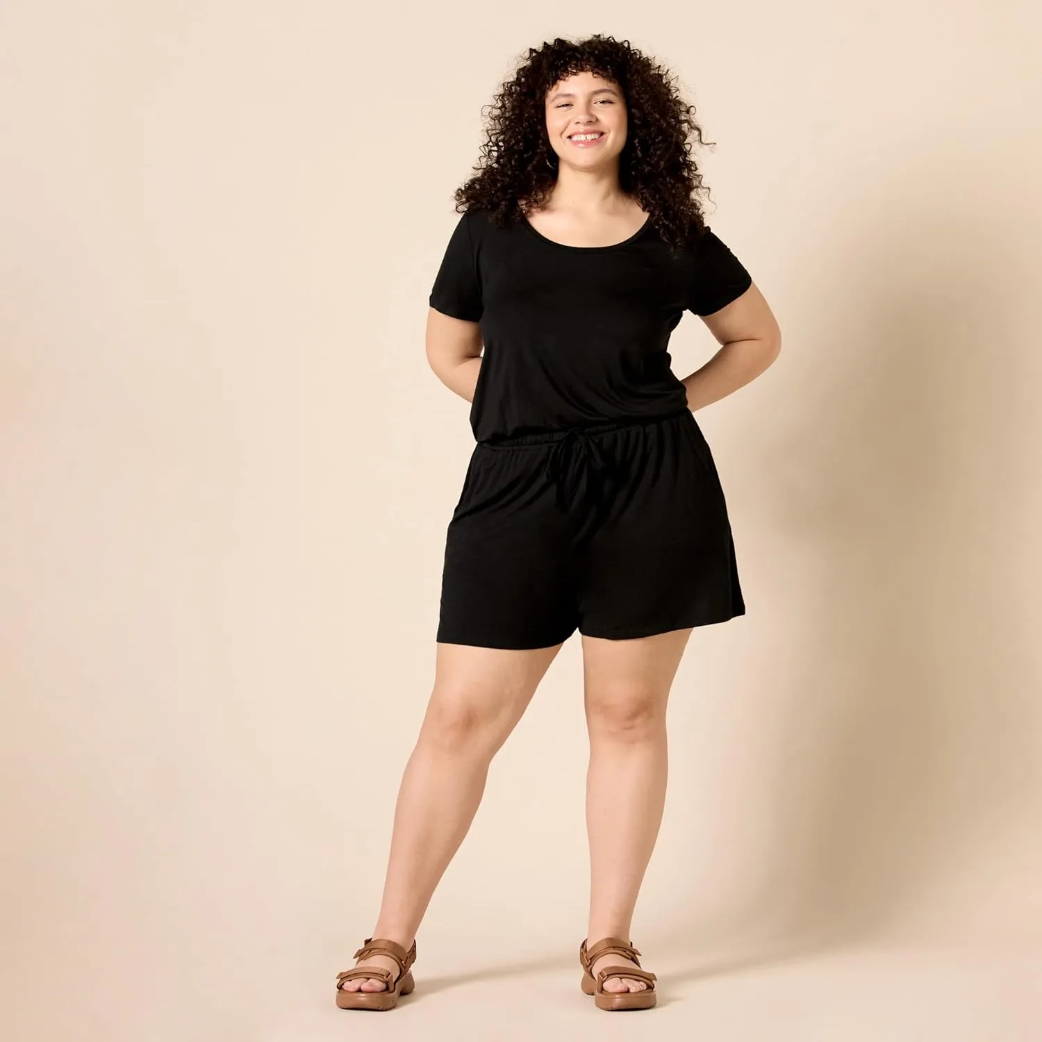 Amazon Essentials Women's Short-Sleeve Scoop Neck Romper
