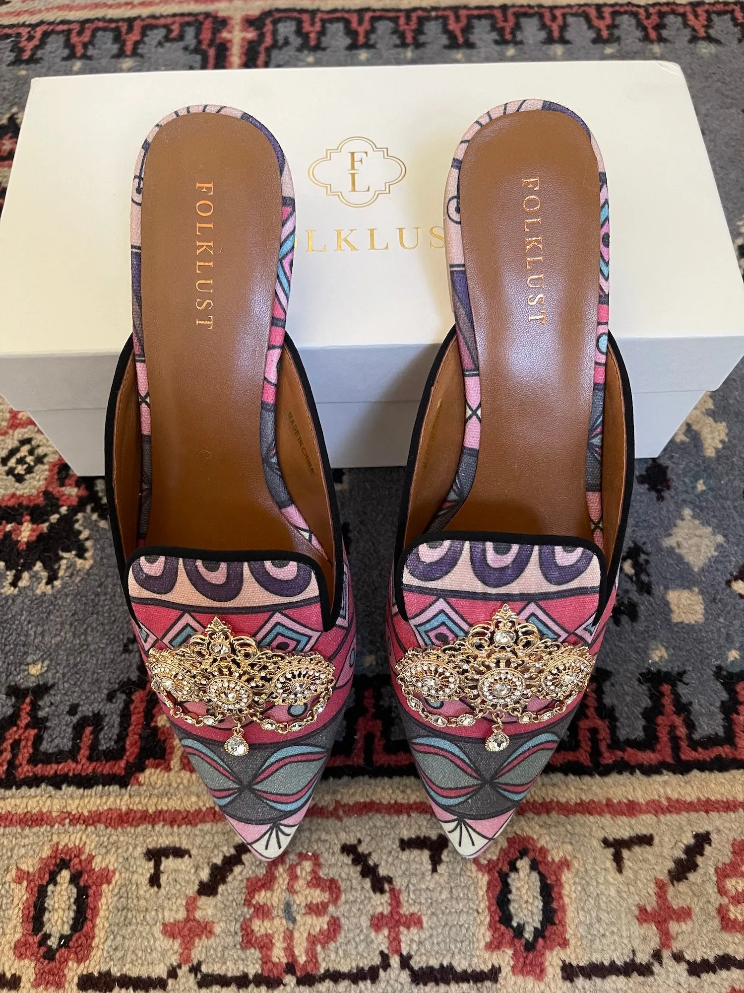 Cleopatra Novelty Print Flat Mules