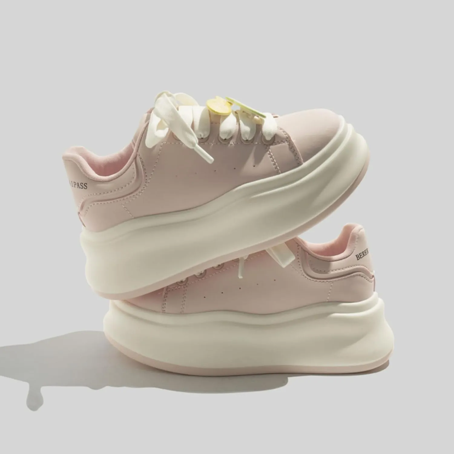 Cute Cat Fish Butterfly Chunky Platform Sneakers Women Y2K Aesthetic 2.4" Height Increase Casual Outfit Cute Walking Shoes