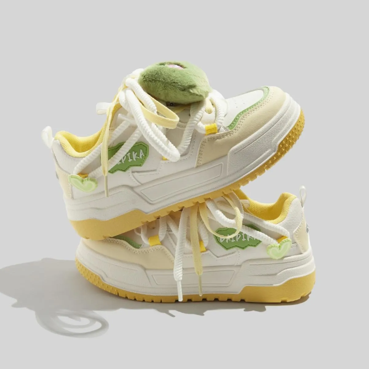 Cute Y2K Chunky Sneakers for Student Girls Everyday Style Animal Themed Shoes with Soft Sole and Frog Charm