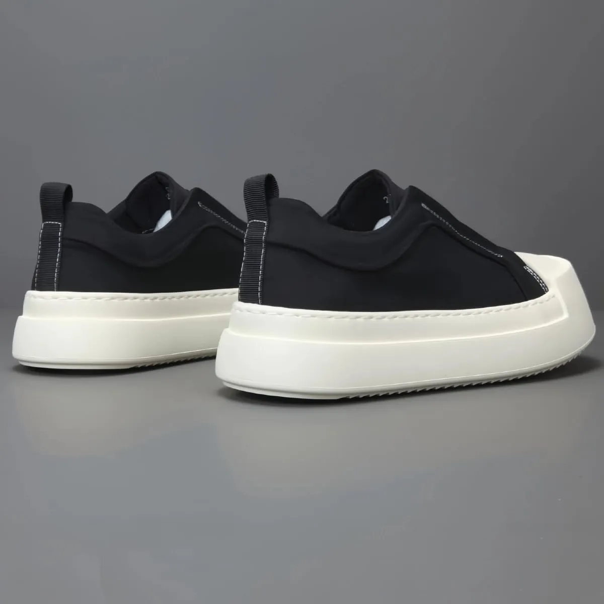 Fashion Sneaker Shoes for Men Casual Slip-on Closed Toe Waterproof Platforms Flats Shoes Light Outdoor Activities