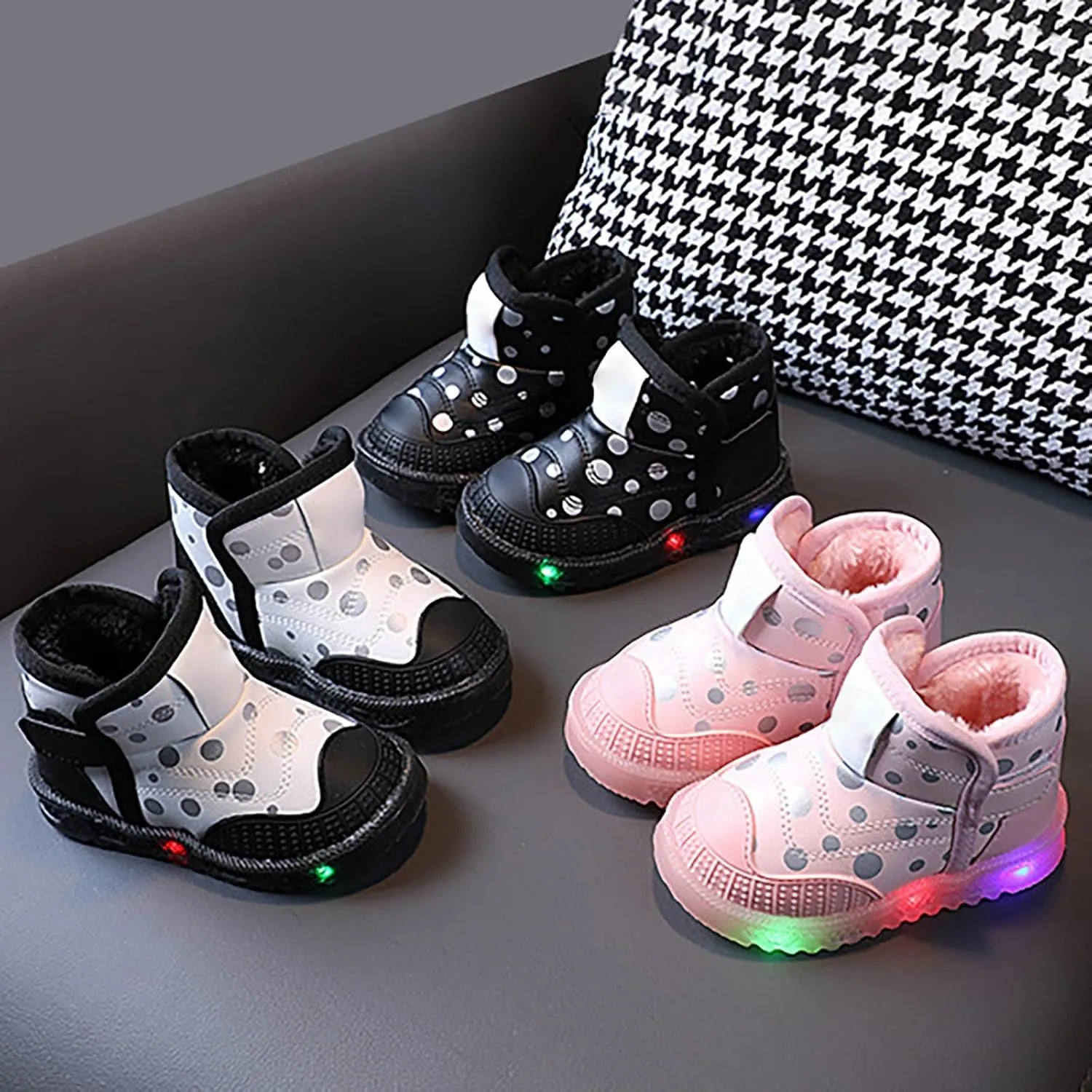 Infant Boys Girls Thicken High Top Luminous Sneakers Fleece Plush Soft Lightweight Glowing Trainer Light Up Shoes