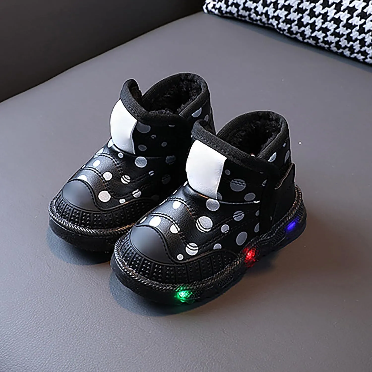 Infant Boys Girls Thicken High Top Luminous Sneakers Fleece Plush Soft Lightweight Glowing Trainer Light Up Shoes