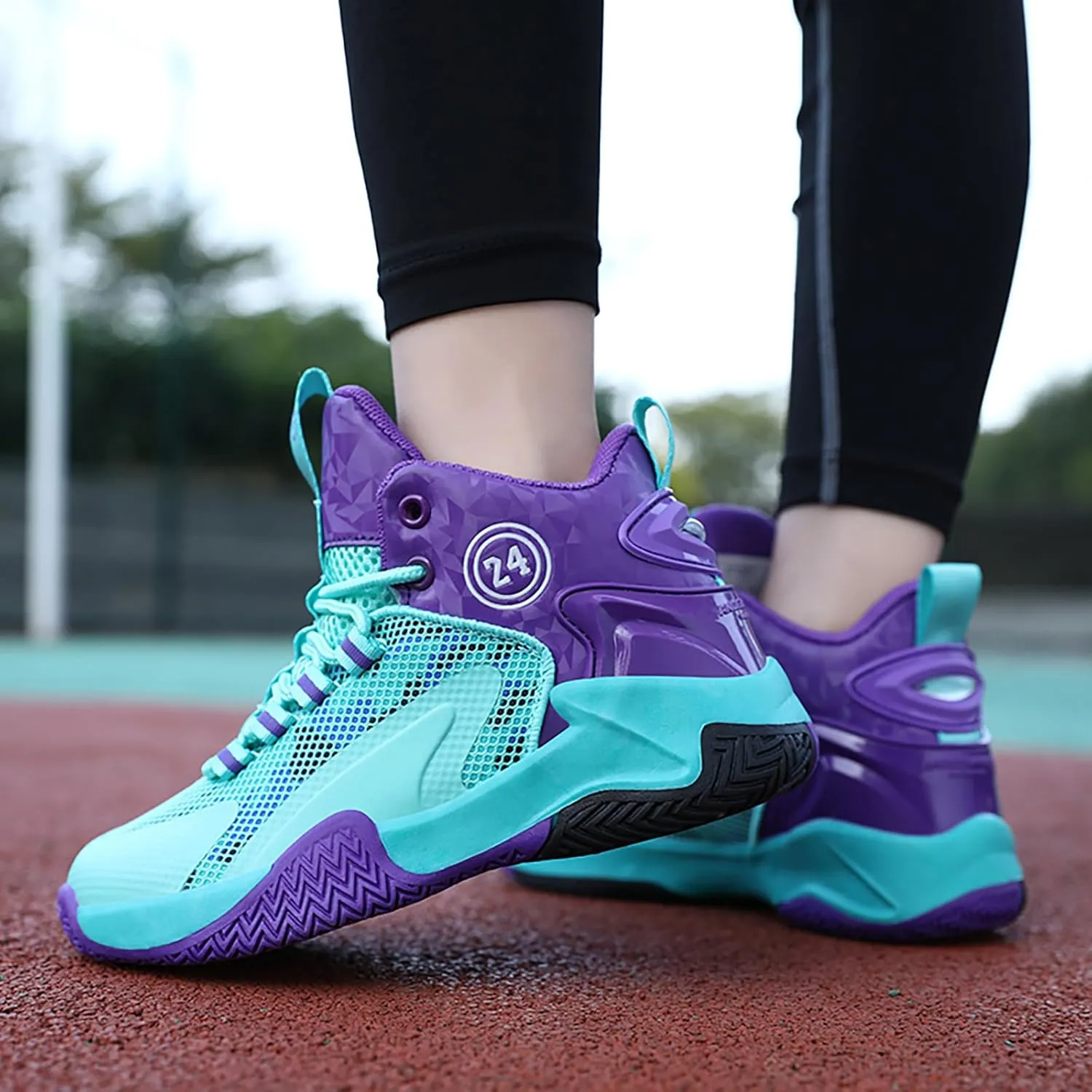 Kids Basketball Shoes Boys Cushion Sneakers Non-Slip Outdoor Sports Shoes Comfortable Girls Lightweight Breathable Walking Running Shoes Tennis Sneakers