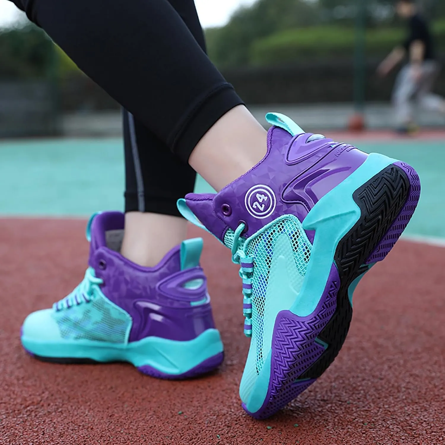 Kids Basketball Shoes Boys Cushion Sneakers Non-Slip Outdoor Sports Shoes Comfortable Girls Lightweight Breathable Walking Running Shoes Tennis Sneakers