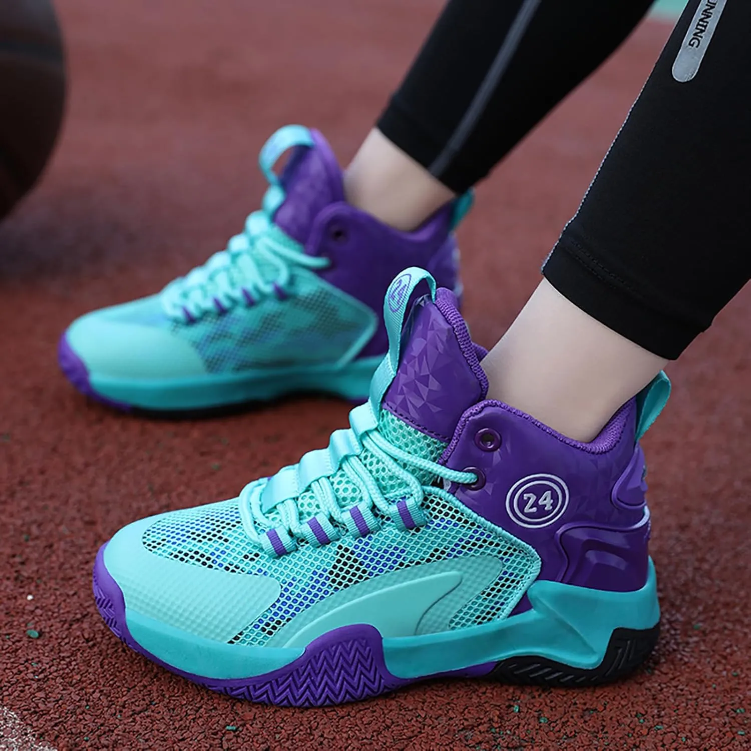 Kids Basketball Shoes Boys Cushion Sneakers Non-Slip Outdoor Sports Shoes Comfortable Girls Lightweight Breathable Walking Running Shoes Tennis Sneakers