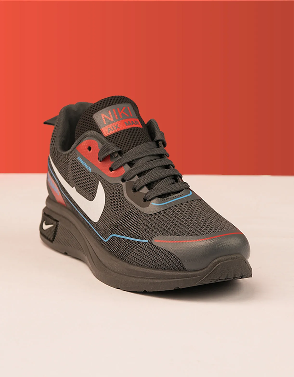 Men Aero Grip Sneakers