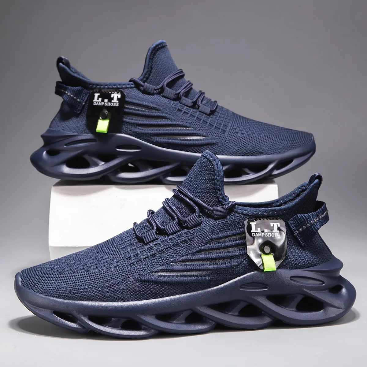 Men Running Shoes Slip On Walking Tennis Gym Sneakers Outdoor Trail Trainers Athletic Jogging Sneaker Road Fashion Workout Breathable Shoes