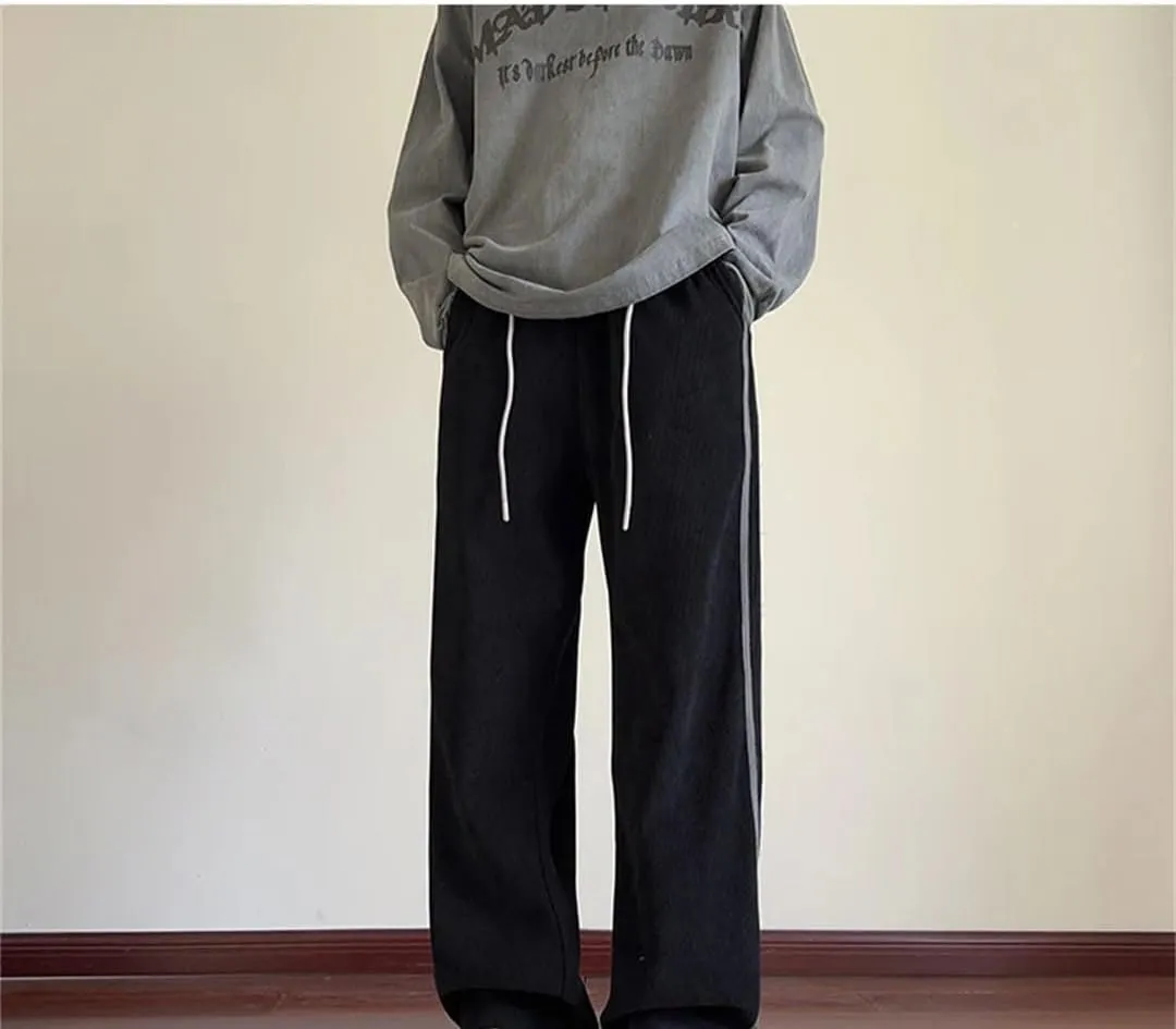 Men's Regular Fit Straight Leg Jogger Pants Elastic Waist Midweight Casual Sweatpants with Side Stripes