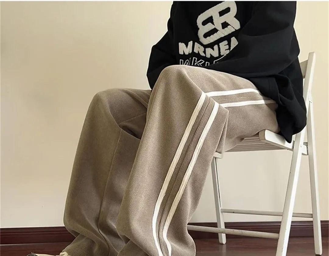 Men's Regular Fit Straight Leg Jogger Pants Elastic Waist Midweight Casual Sweatpants with Side Stripes