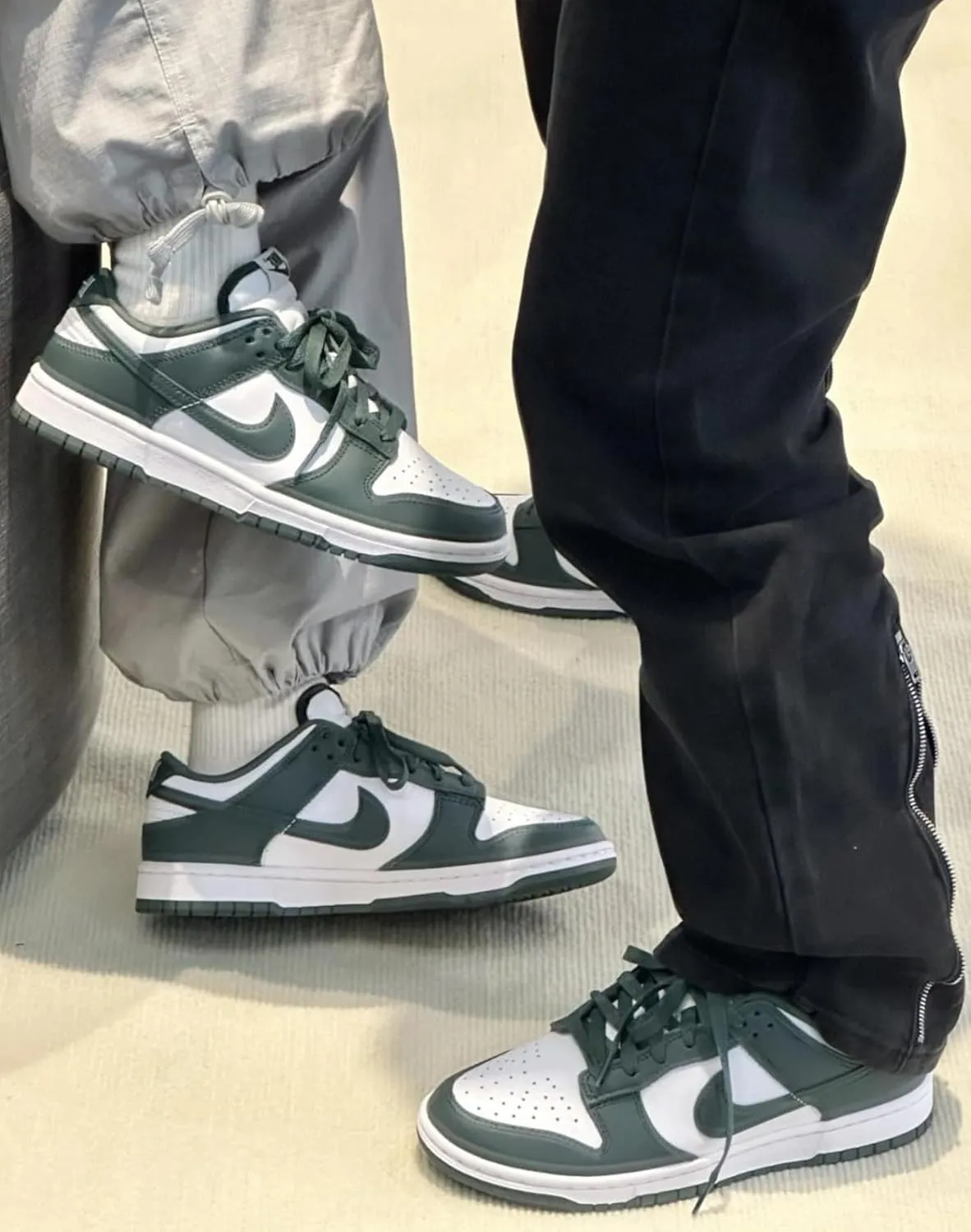 Nike Dunk Low Mens Sneakers