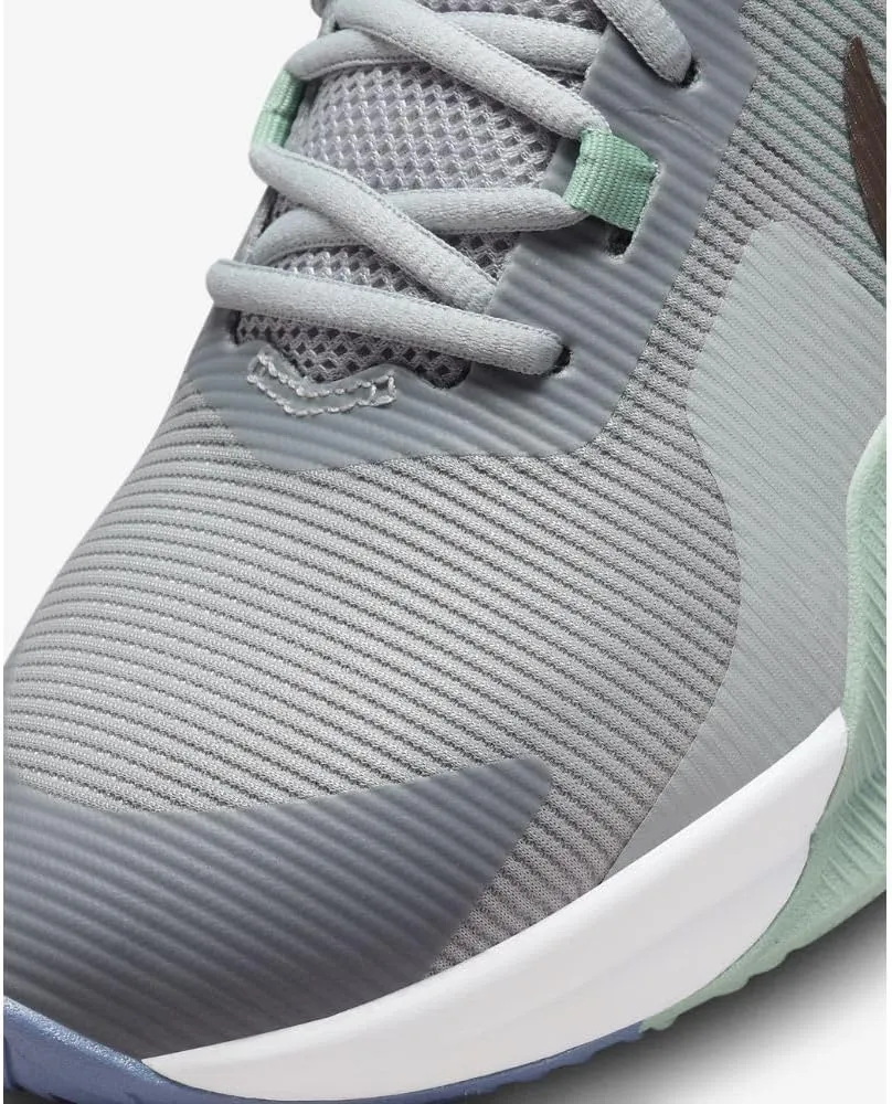 Nike Men Low-Top Sneakers