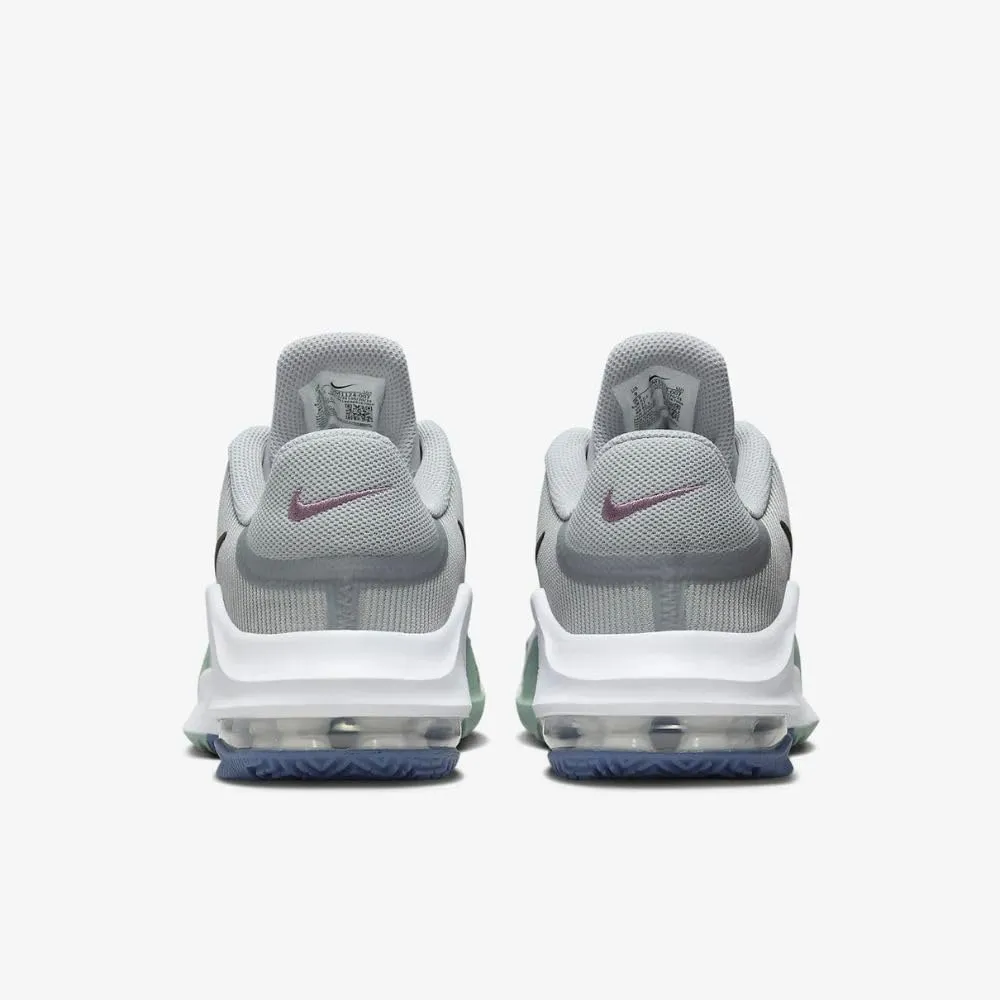 Nike Men Low-Top Sneakers