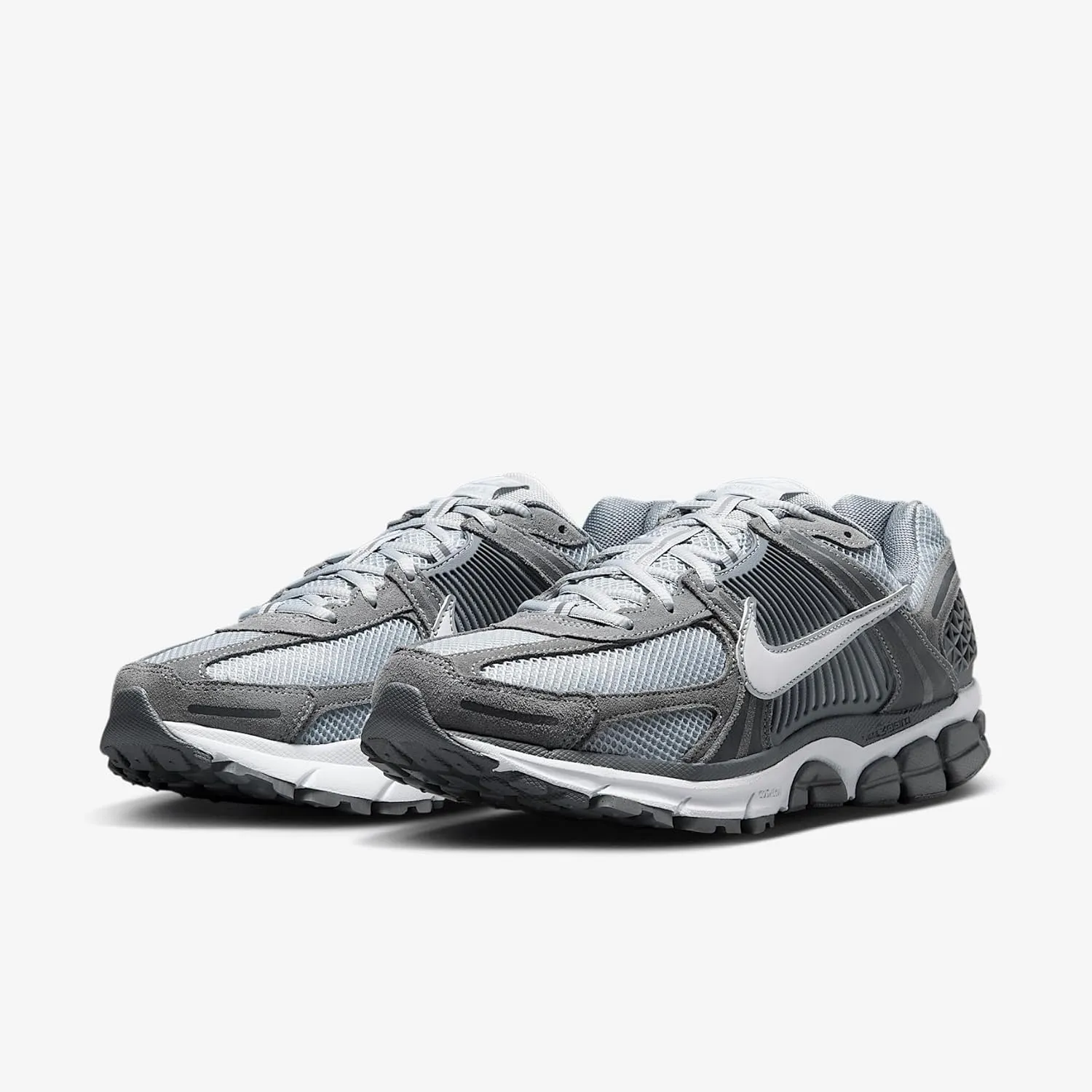 NIKE Men's Low-Top Sneakers