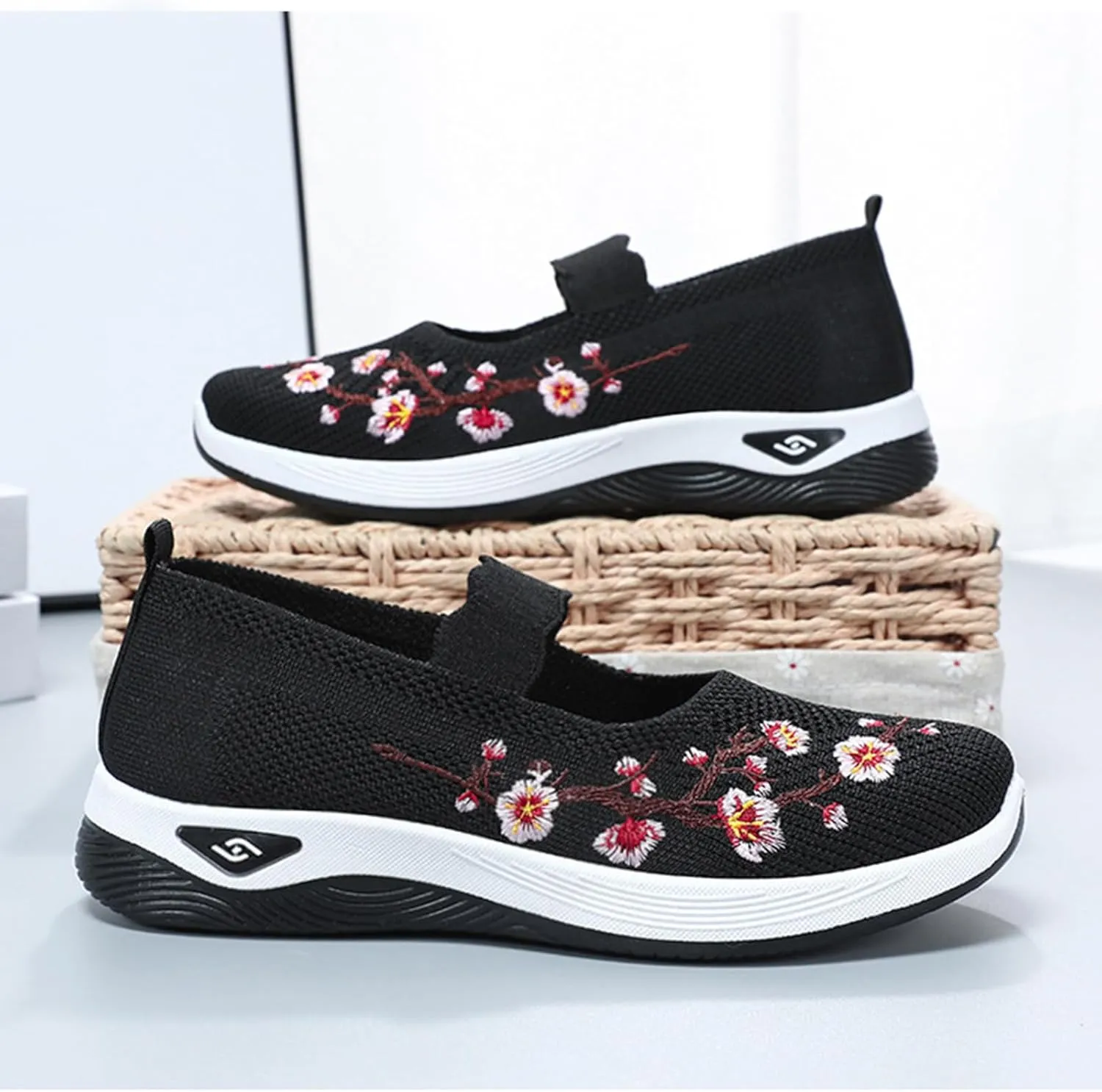 Orthopedic Shoes for Women Flower Embroidered Slip On Casual Woven Flat Loafers Breathable Soft Shoe Diabetic Walking Sneakers Comfortable Non Slip Work Sneaker with Arch Support