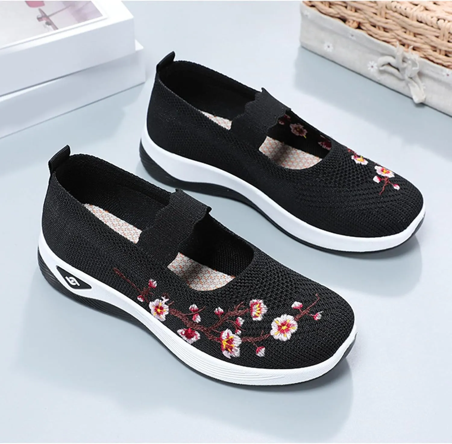 Orthopedic Shoes for Women Flower Embroidered Slip On Casual Woven Flat Loafers Breathable Soft Shoe Diabetic Walking Sneakers Comfortable Non Slip Work Sneaker with Arch Support