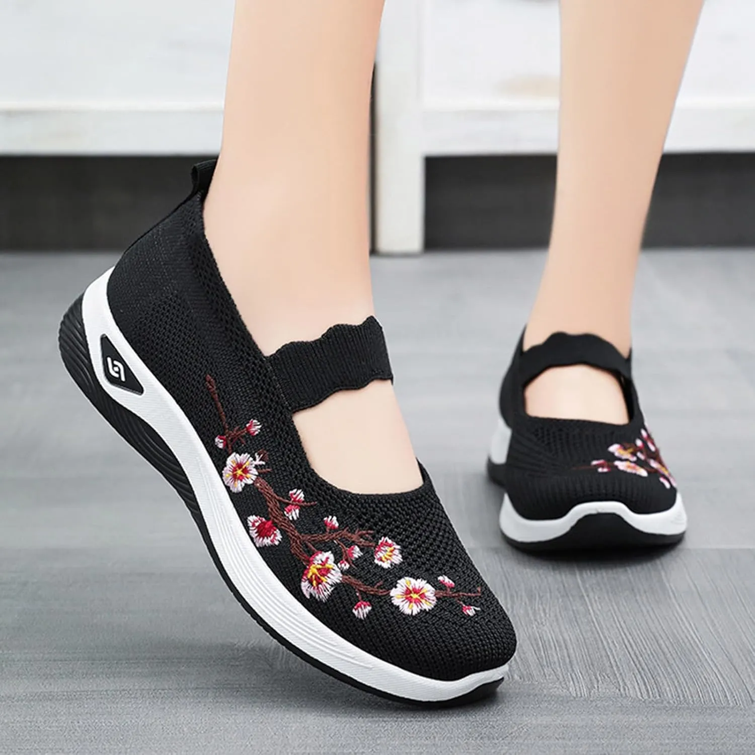 Orthopedic Shoes for Women Flower Embroidered Slip On Casual Woven Flat Loafers Breathable Soft Shoe Diabetic Walking Sneakers Comfortable Non Slip Work Sneaker with Arch Support