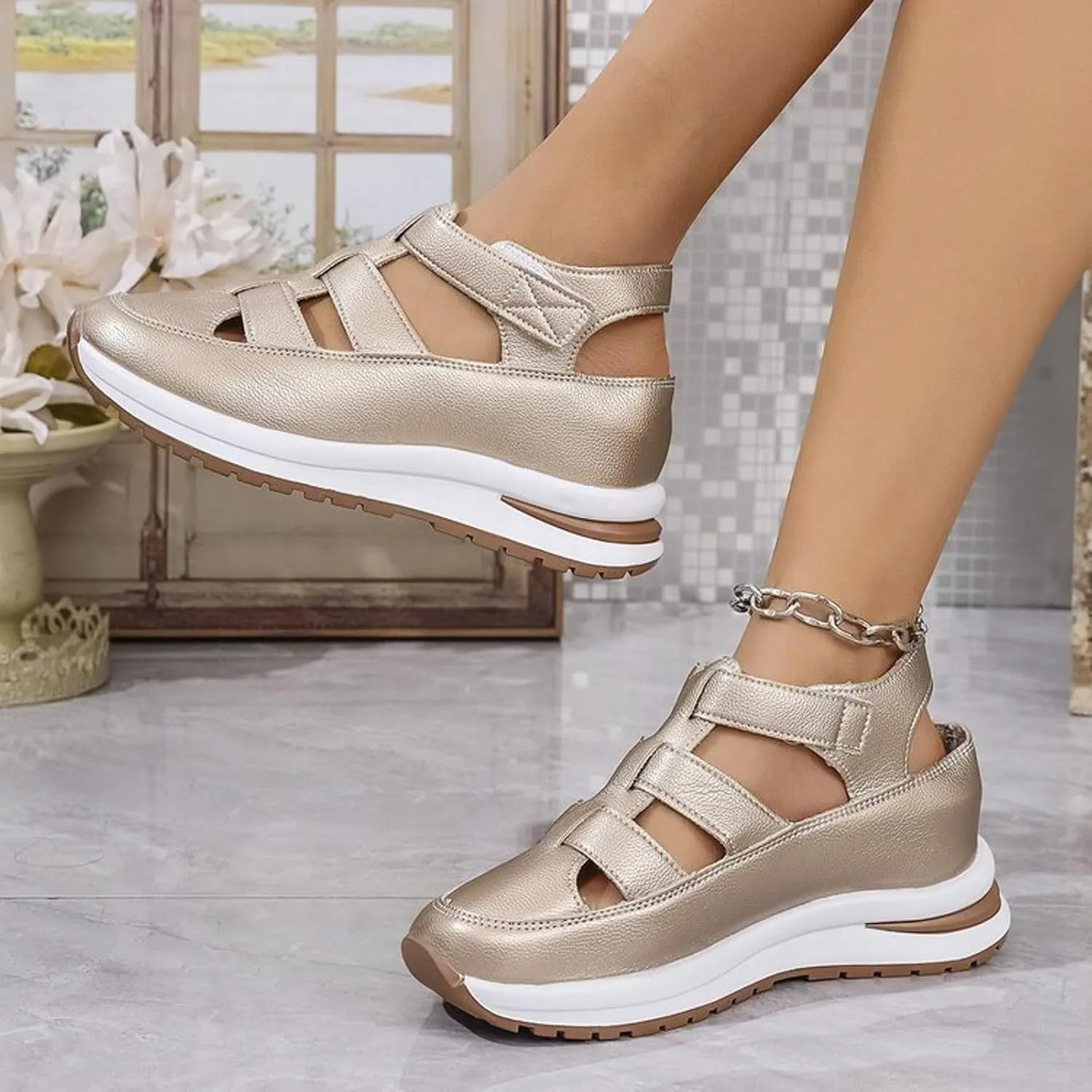 Platform Sandals Women Plus Size Hollow-Out Wedges Sandals Leather Closed Toe Height-Boosting Shoes Non Slip Orthopedic Roman Sandal Breathable Comfortable Shoes 2025