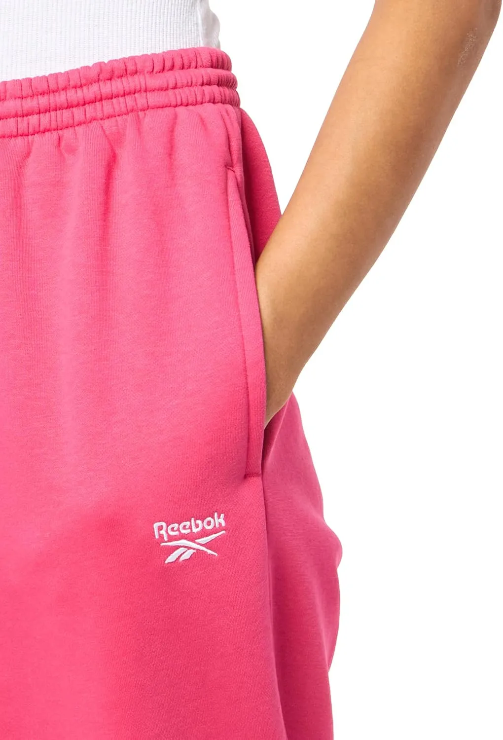 Reebok Women's Regular Identity Small Logo Fleece Jogger