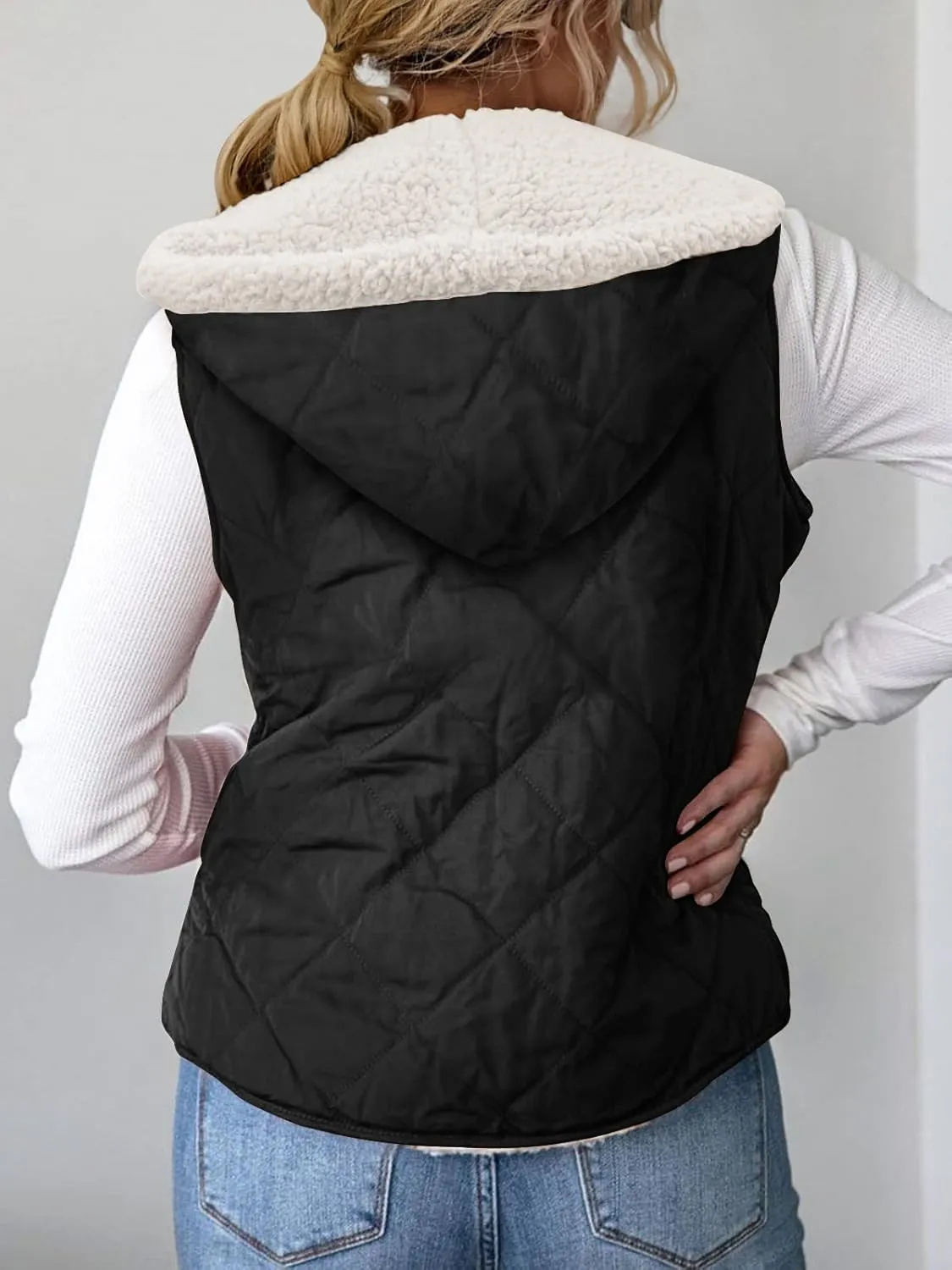 Valphsio Women's Reversible Sherpa Vest Quilted Zip Fleece Padded Gilet with Pockets
