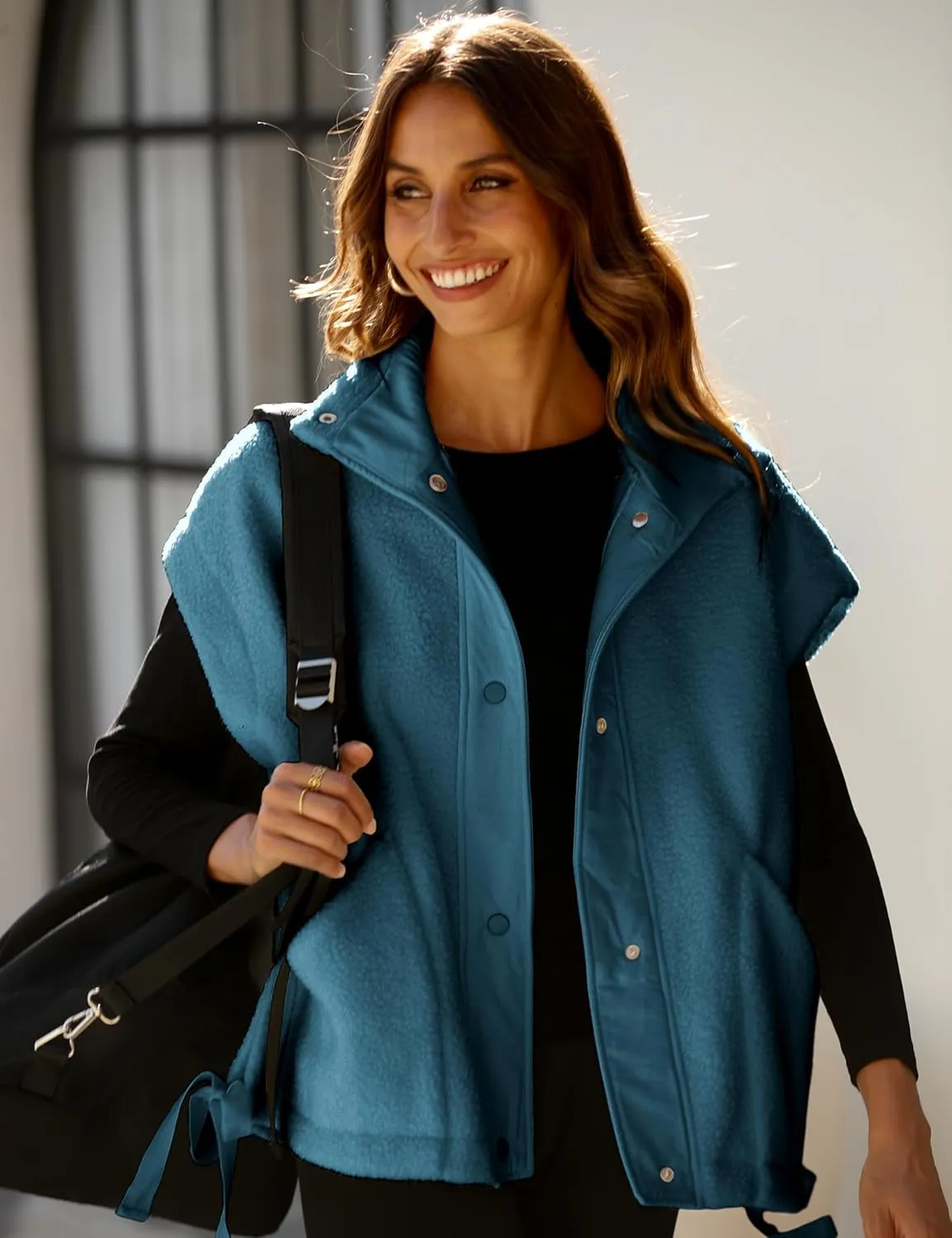 Yeokou Women's Fleece Vest Casual Sleeveless Button Down Winter Warm Sherpa Jacket with Pockets