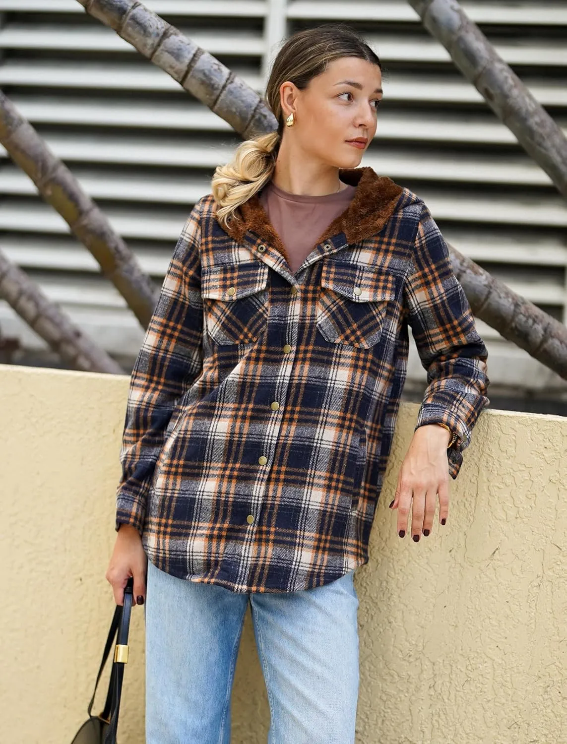 Zeagoo Womens Plaid Shacket Jacket Long Sleeve Button Down Fleece Hooded Jackets Warm Coat